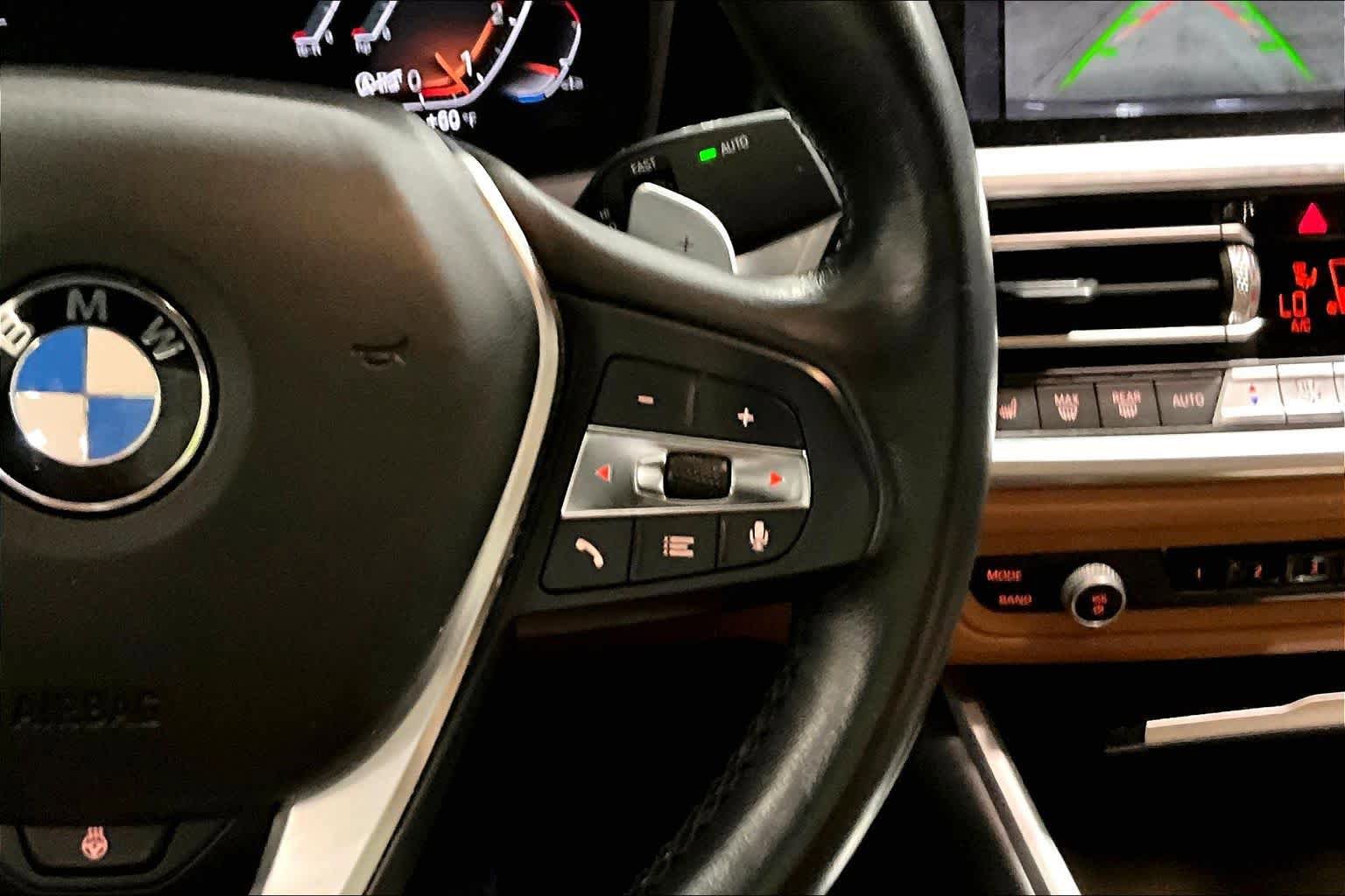 Used 2021 BMW 330i xDrive Sedan w/ Premium Package AWD/4WD image 25