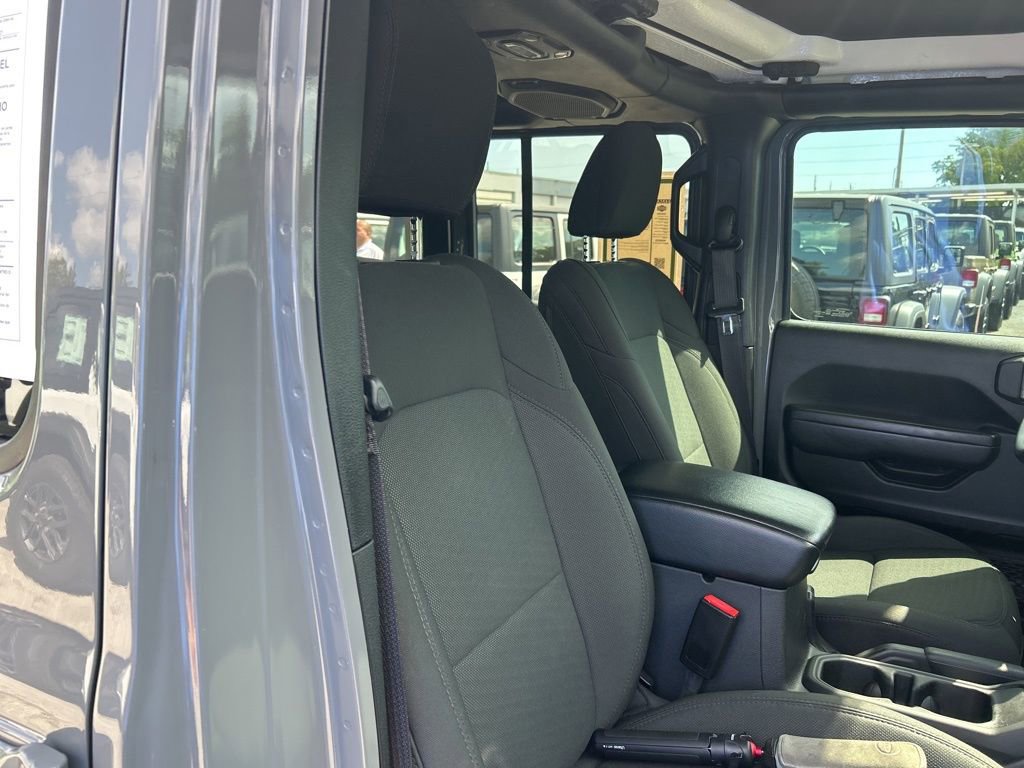 Used 2022 Jeep Wrangler Unlimited Sport image 22