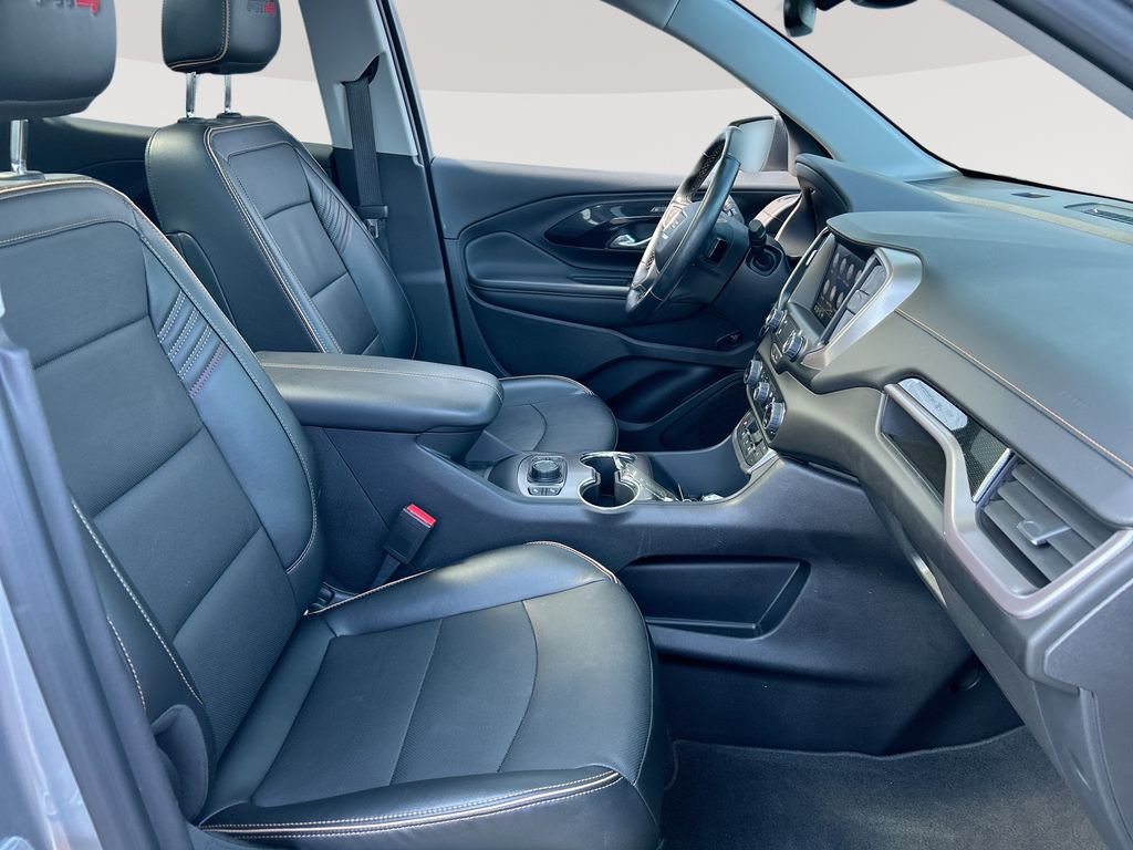 Used 2024 GMC Terrain AT4 AWD/4WD image 30