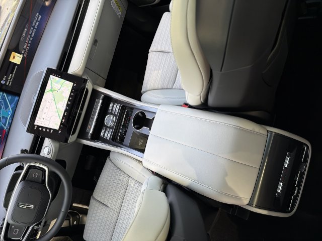 New 2026 Lincoln Nautilus Reserve AWD/4WD image 21