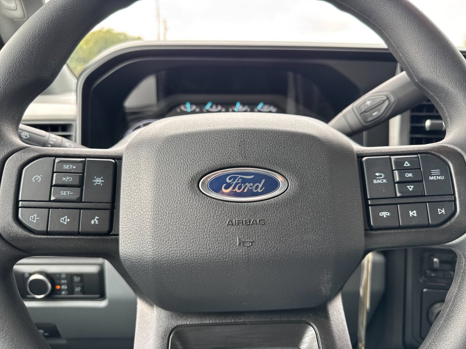 New 2026 Ford F550 2WD SuperCab Super Duty image 23