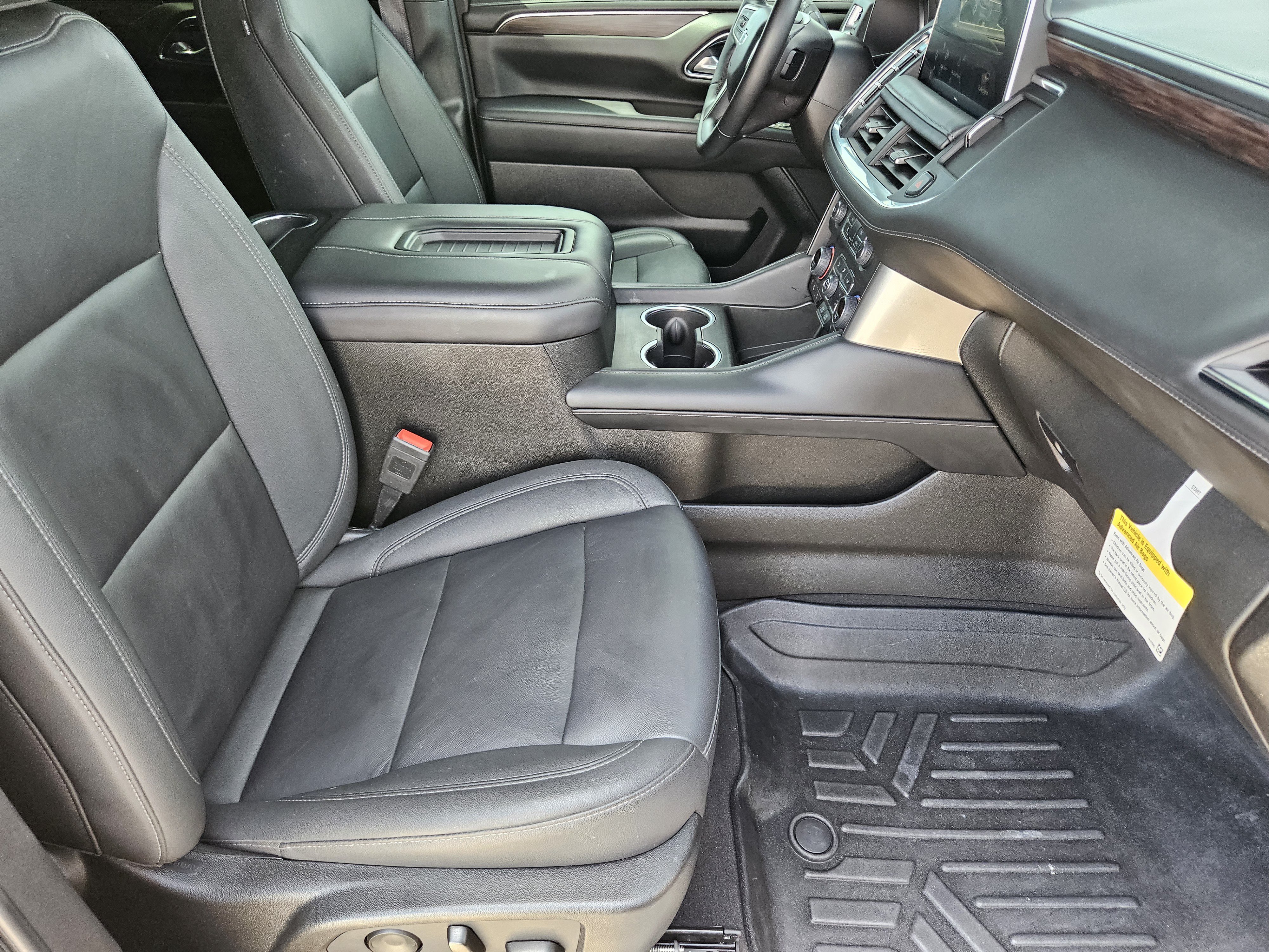 Used 2023 Chevrolet Tahoe Z71 w/ Luxury Package AWD/4WD image 14
