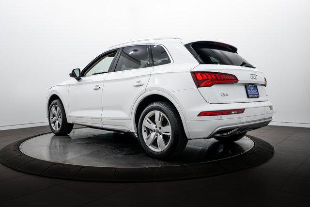 Certified 2019 Audi Q5 2.0T Premium Plus w/ Premium Plus Package AWD/4WD image 5