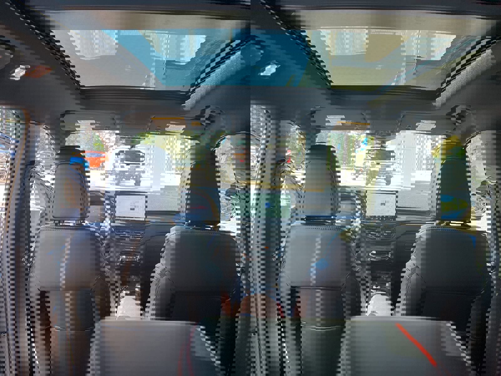 New 2025 Ford Escape ST-Line Elite w/ Tech Pack #1 image 12