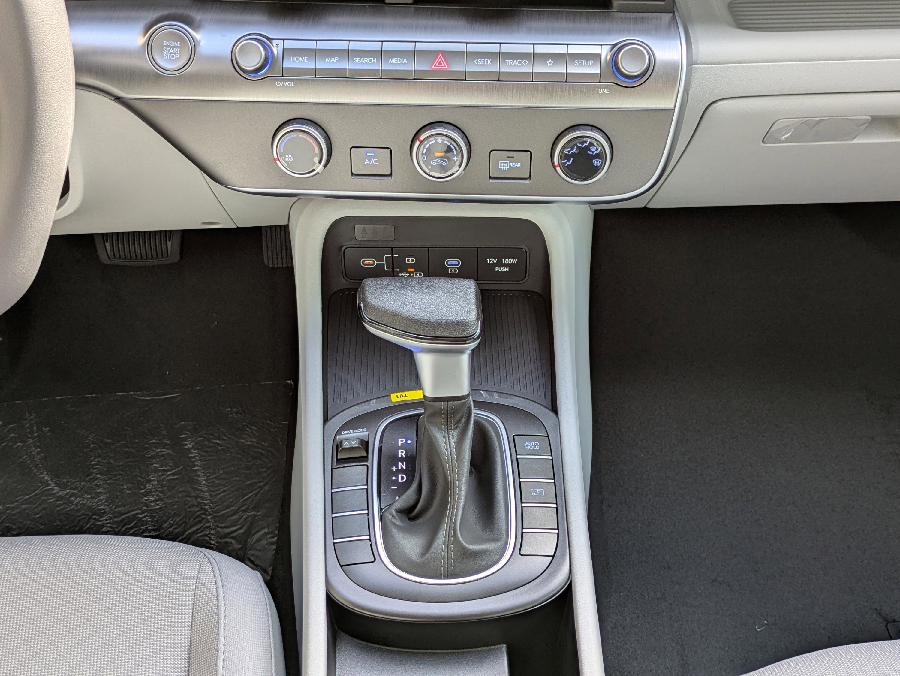 New 2026 Hyundai Kona SE image 27