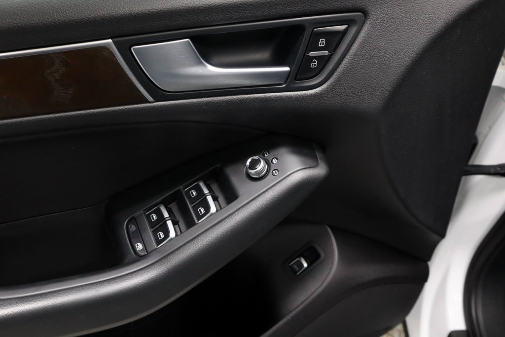 Used 2017 Audi Q5 2.0T Premium image 25