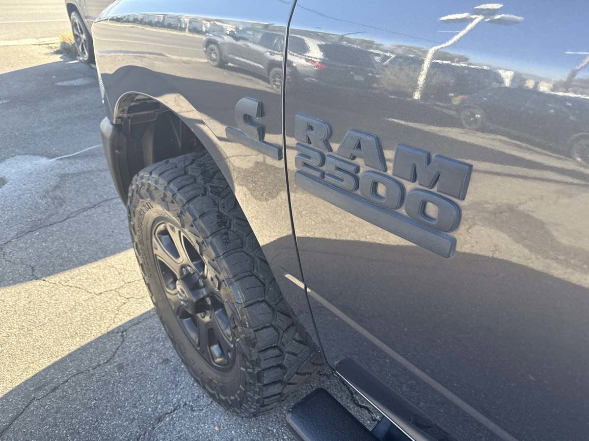 Used 2018 RAM 2500 Tradesman w/ Chrome Appearance Group AWD/4WD image 12