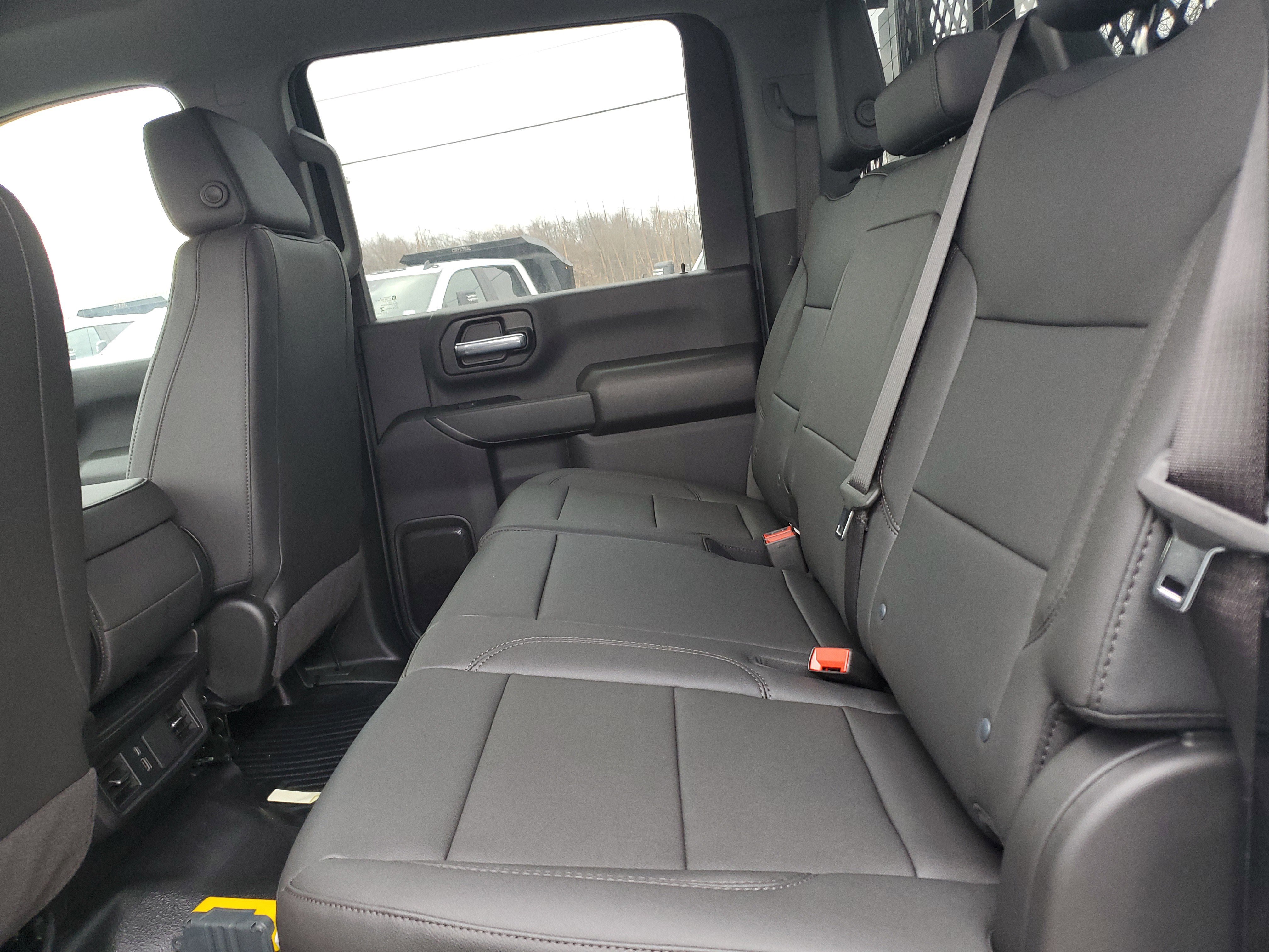 New 2025 GMC Sierra 3500 Pro w/ Convenience Package image 30