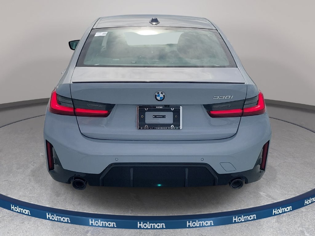 New 2026 BMW 330i Sedan w/ M Sport Package RWD image 5