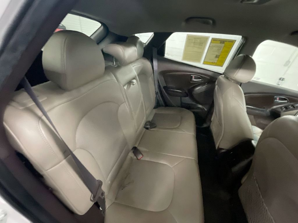 Used 2014 Hyundai Tucson SE image 23