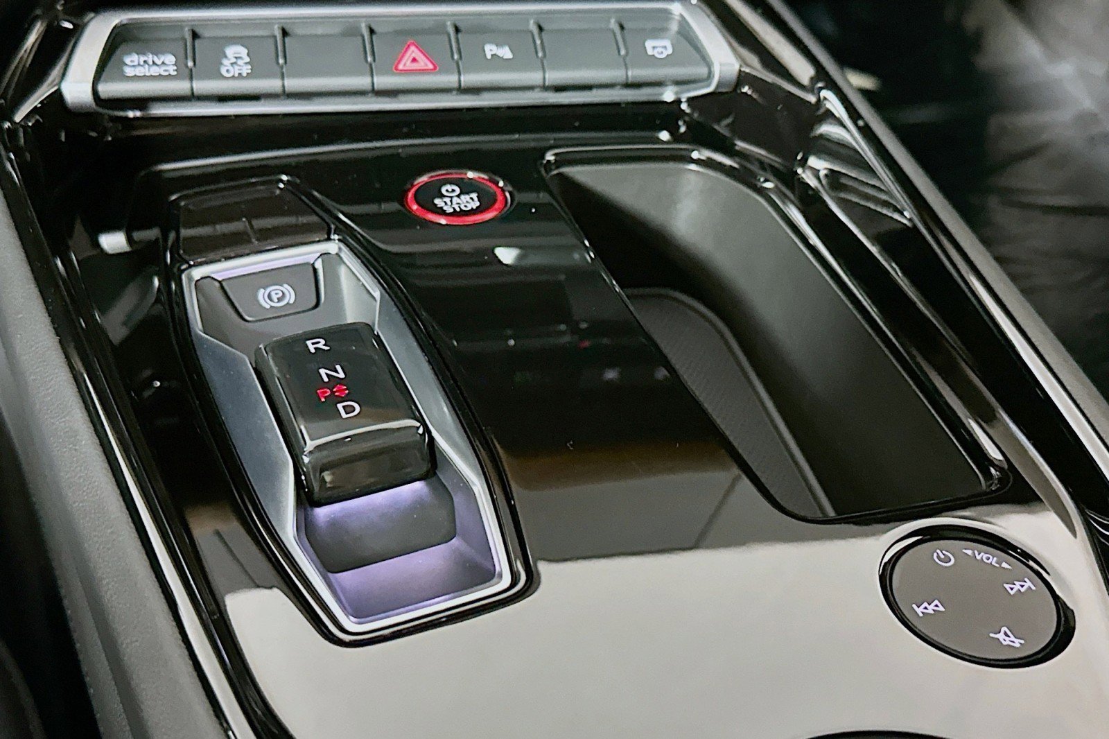 Used 2022 Audi e-tron GT Premium Plus image 7