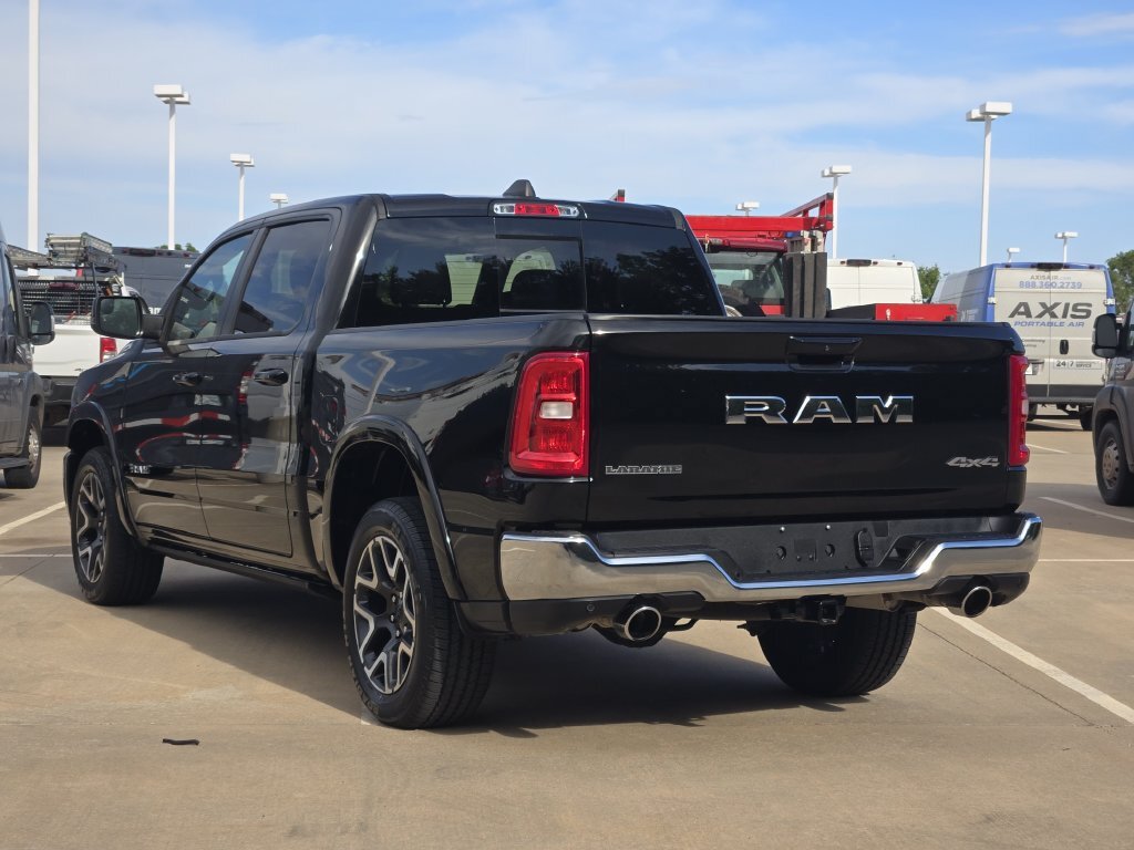 Used 2025 RAM 1500 Laramie AWD/4WD image 7
