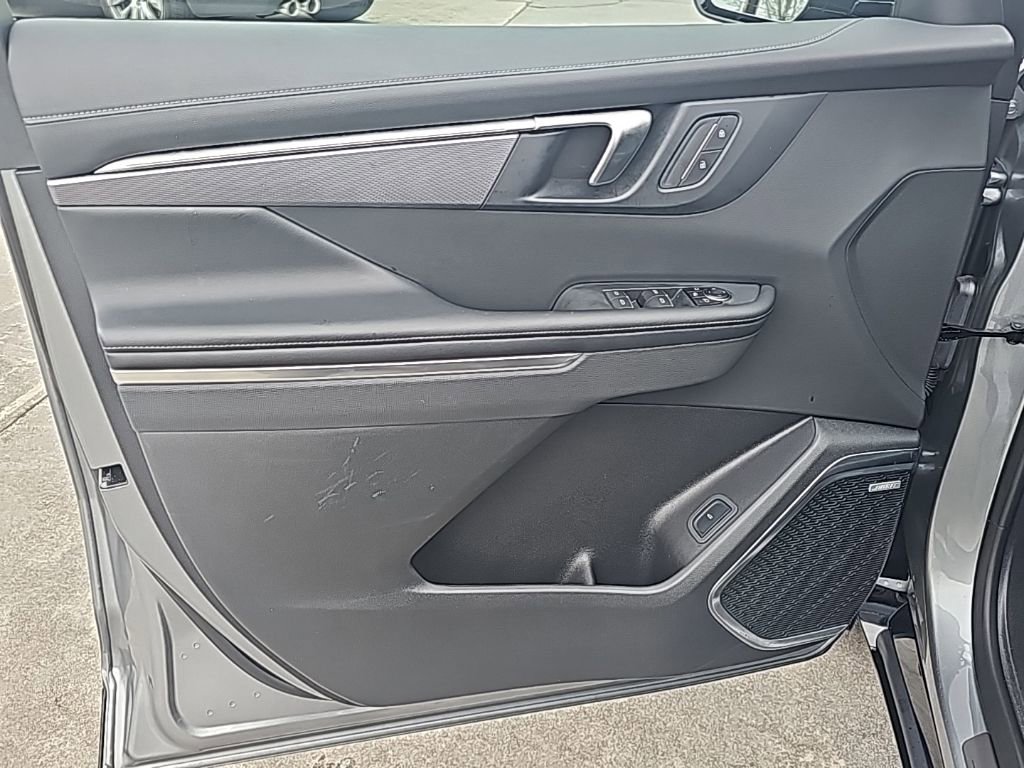 Certified 2025 Buick Enclave Sport Touring image 11