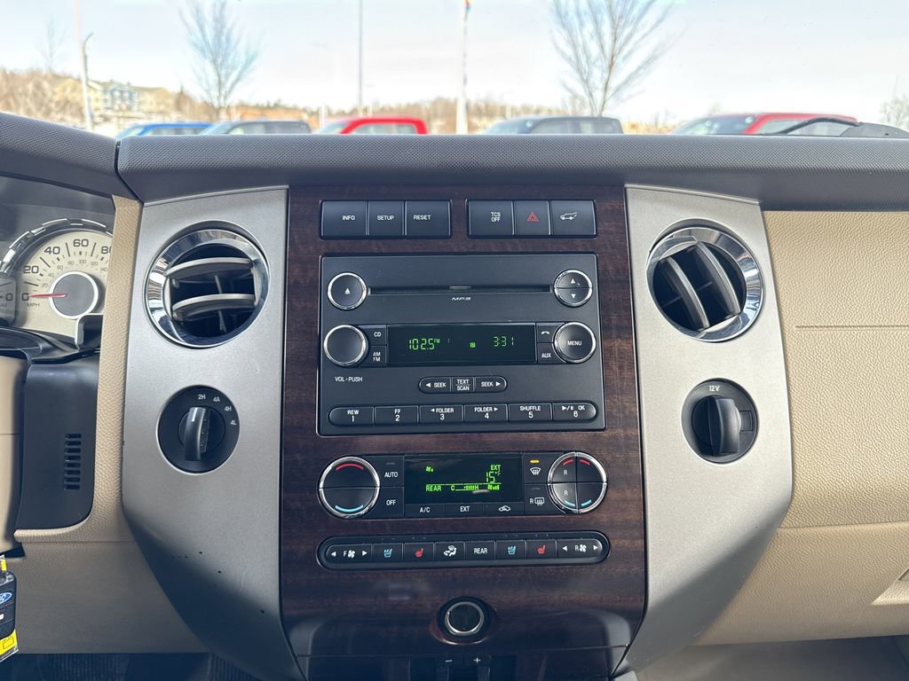 Used 2014 Ford Expedition EL XLT w/ Equipment Group 202A image 22