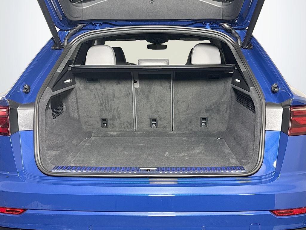 New 2026 Audi SQ8 Prestige AWD/4WD image 21