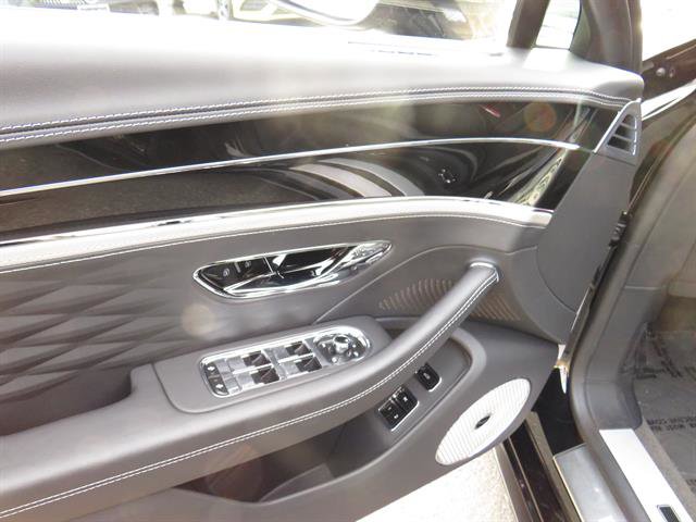 Used 2023 Bentley Flying Spur W12 image 8