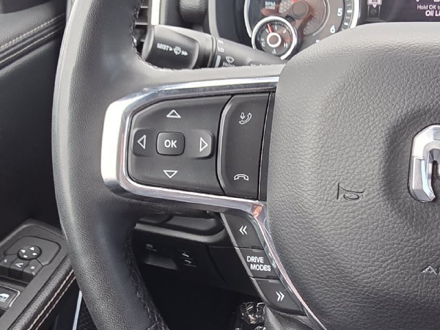 Used 2025 RAM 1500 Laramie AWD/4WD image 30