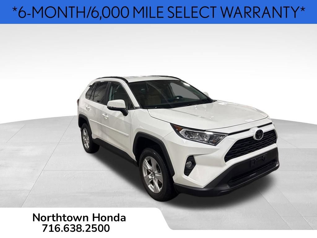 Used 2021 Toyota RAV4 XLE AWD/4WD image 2