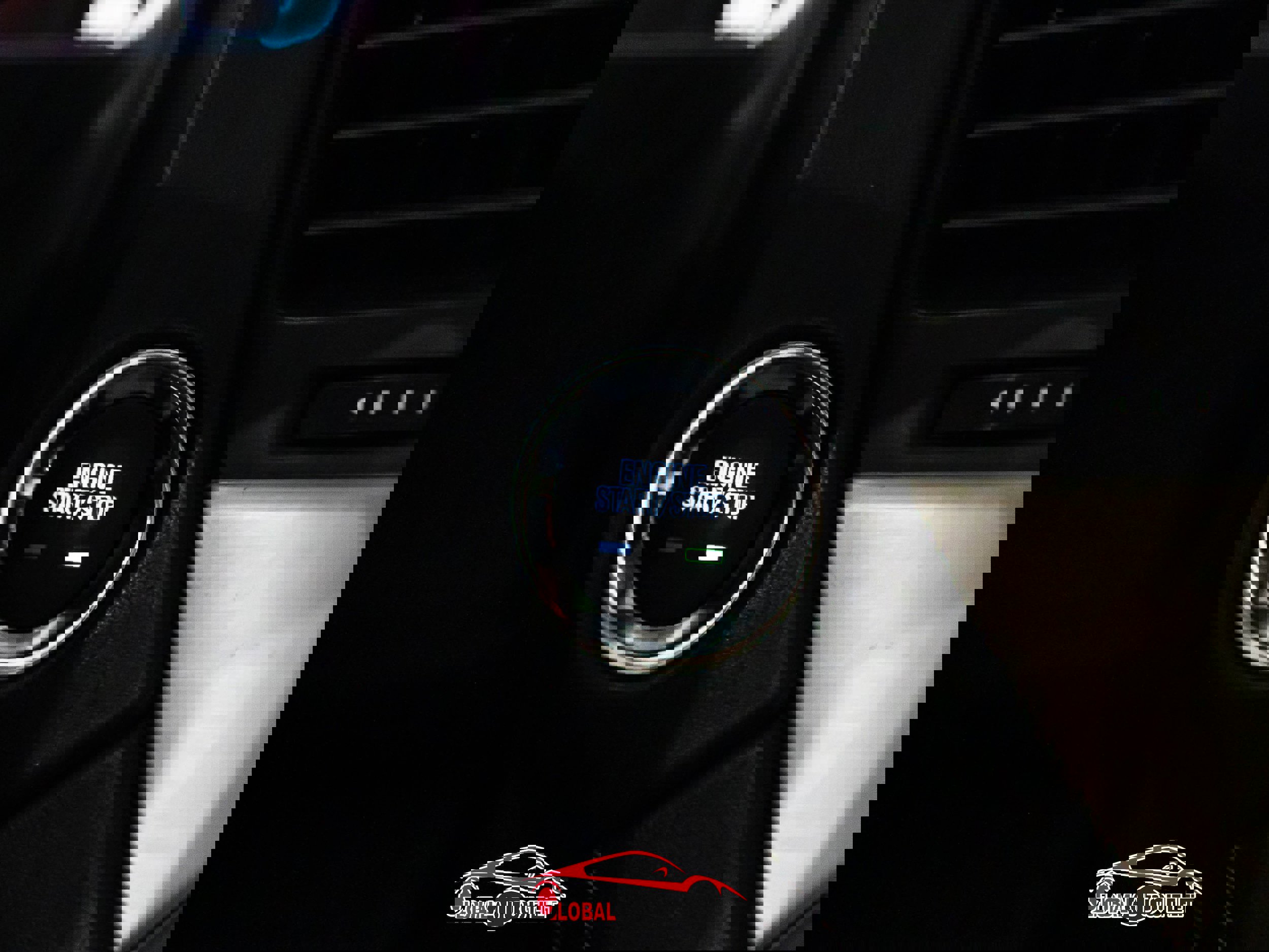 Used 2019 GMC Yukon XL Denali w/ Denali Ultimate Package image 32