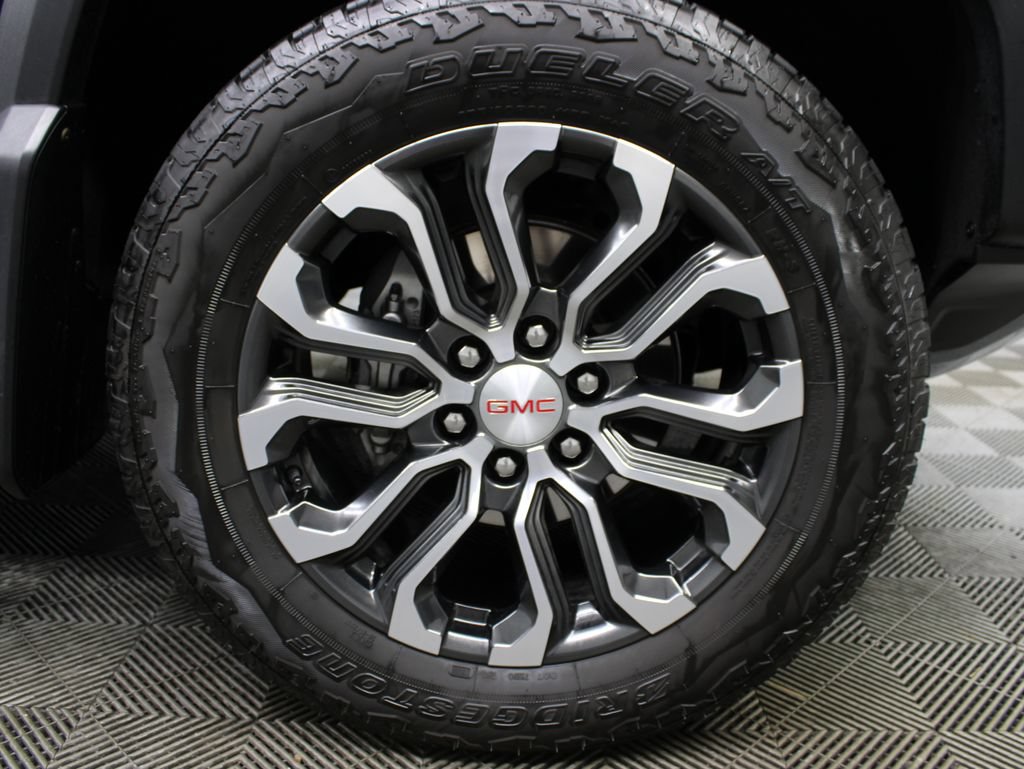 Used 2023 GMC Canyon Denali AWD/4WD image 13