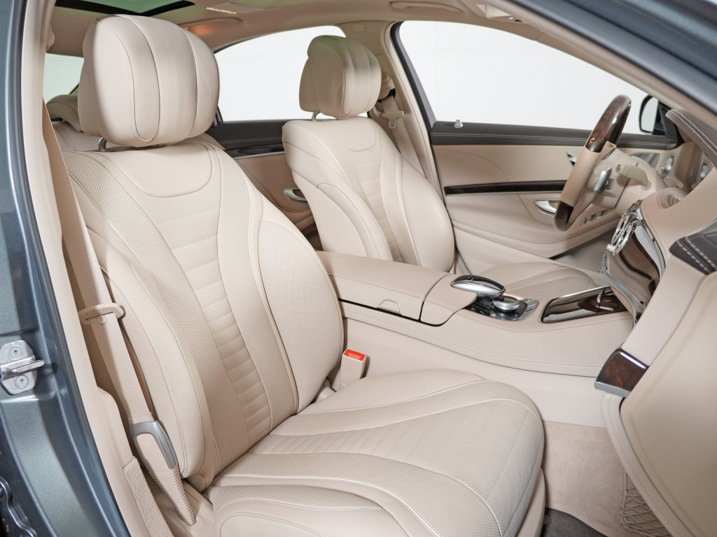 Used 2020 Mercedes-Benz S 560 4MATIC Sedan image 16
