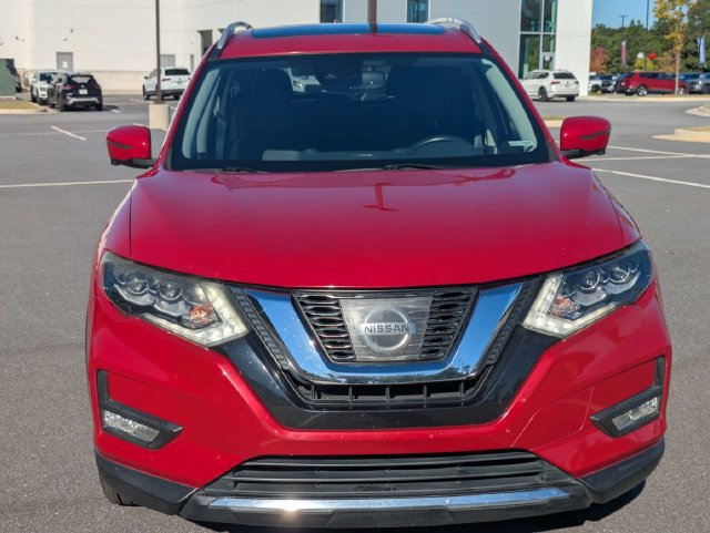 Used 2017 Nissan Rogue SL w/ SL Premium Package FWD image 9