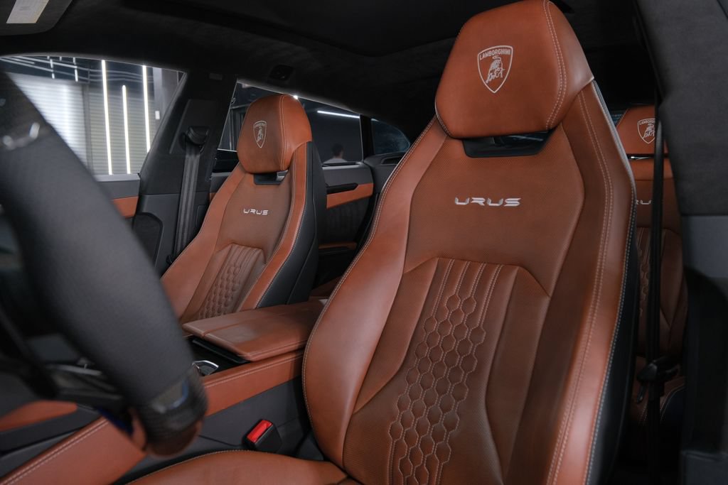 Used 2023 Lamborghini Urus S AWD/4WD image 7