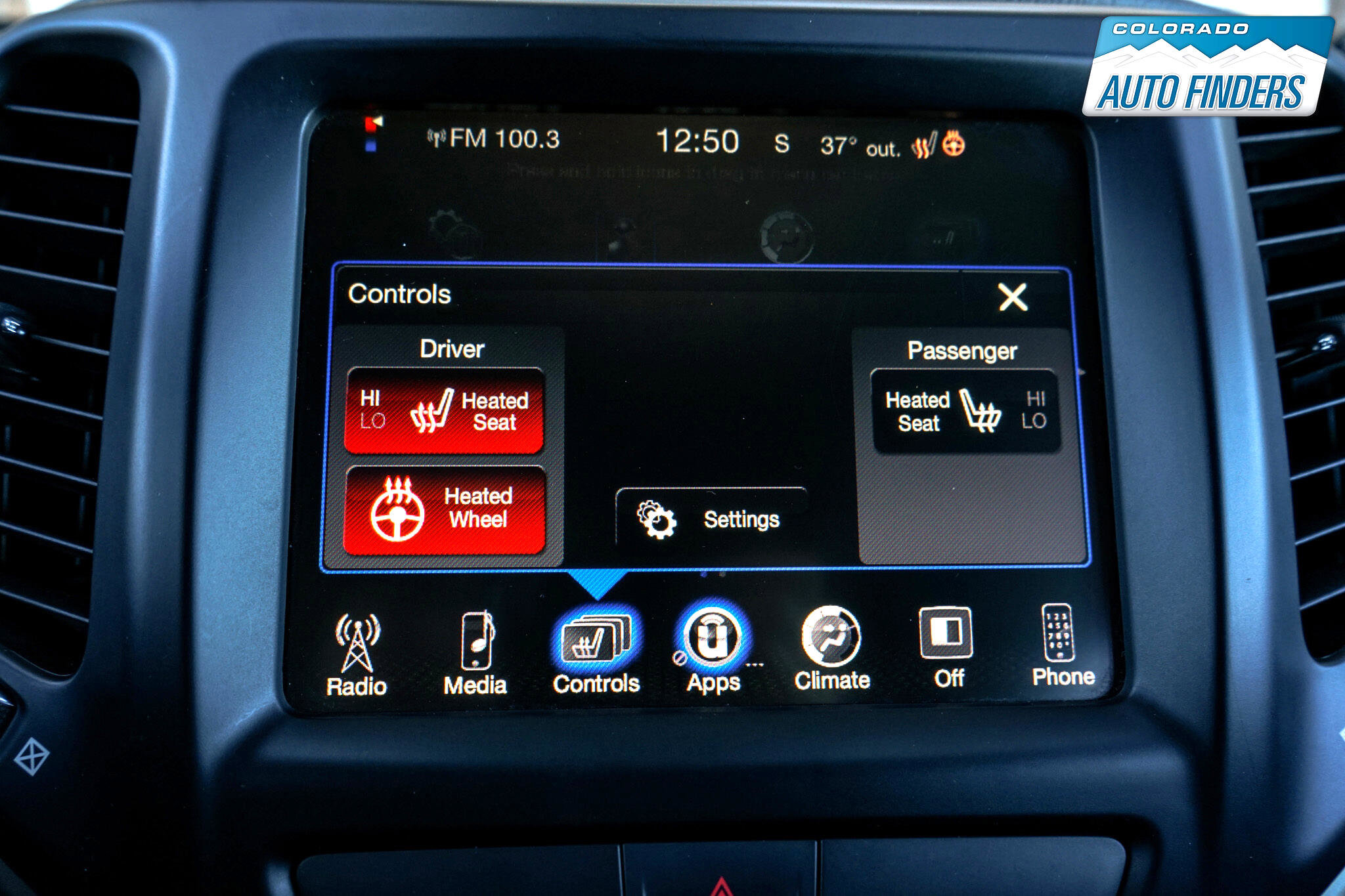 Used 2016 Jeep Cherokee Latitude w/ Cold Weather Group image 19