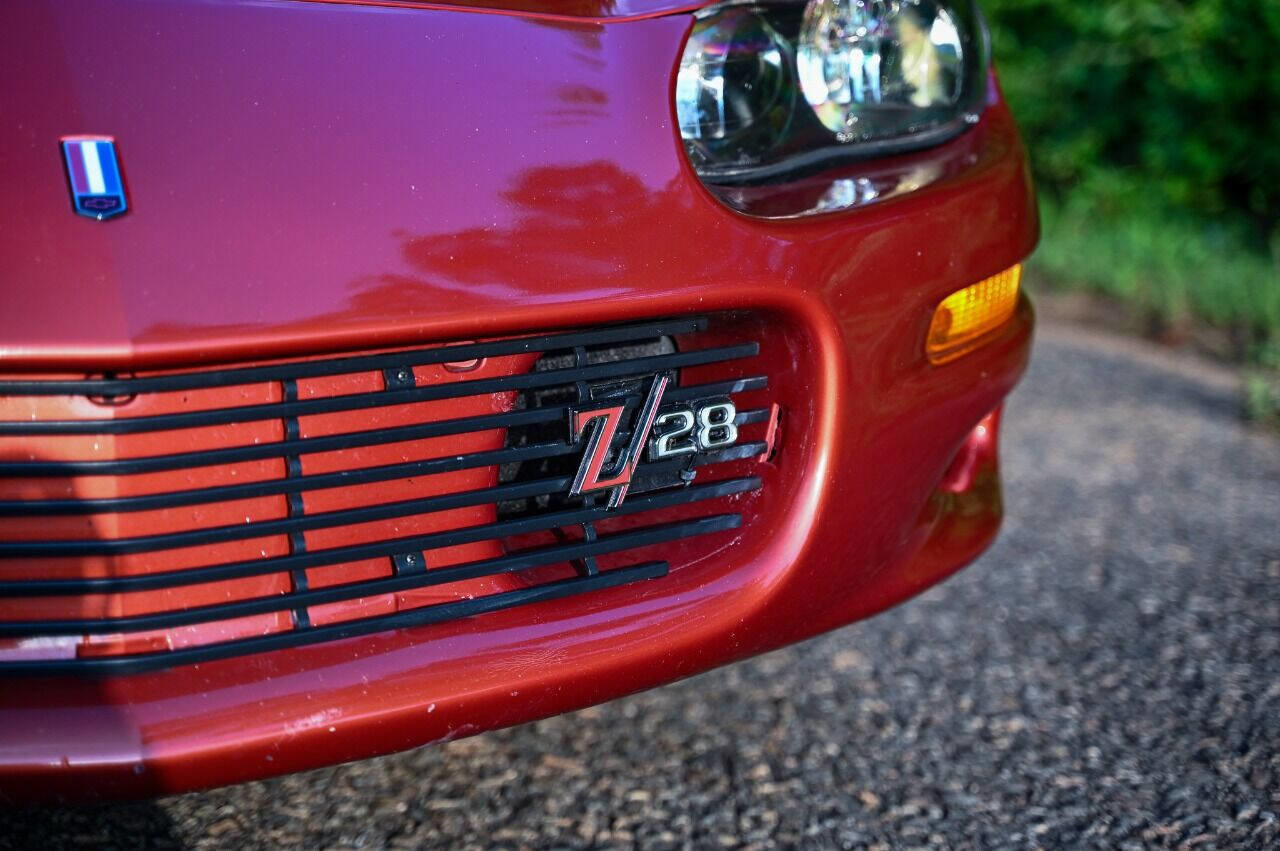 Used 2001 Chevrolet Camaro Z28 w/ Preferred Equipment Group 2 RWD image 19