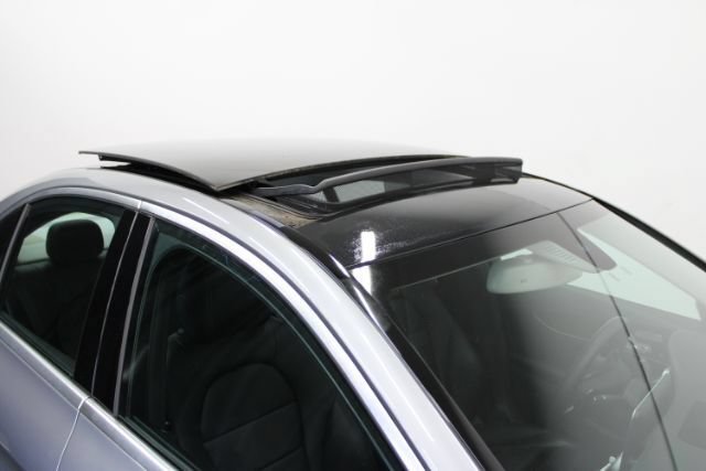 Used 2015 Mercedes-Benz C 300 4MATIC Sedan image 9