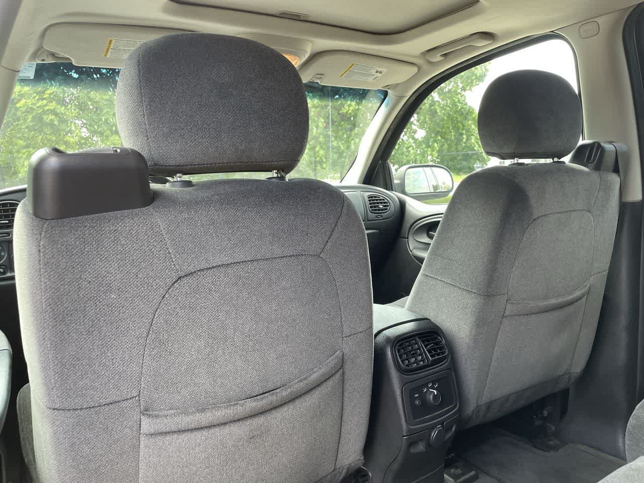 Used 2008 Chevrolet TrailBlazer LT w/ Sun And Sound Package RWD image 19
