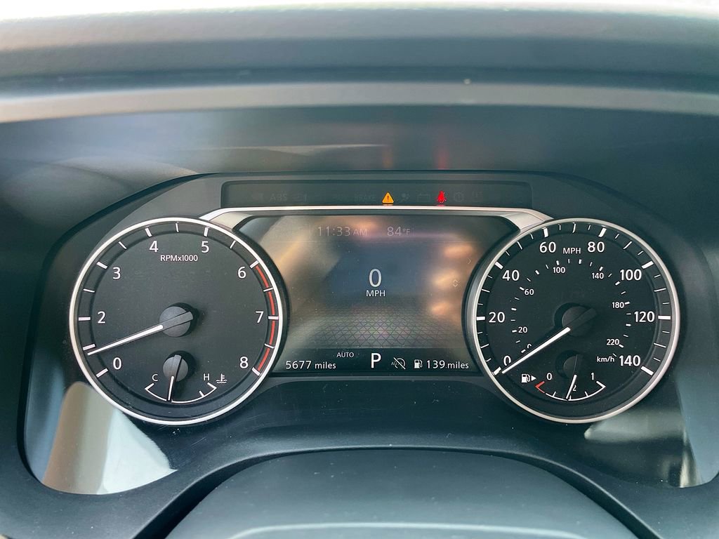 Used 2025 Nissan Rogue SV AWD/4WD image 14