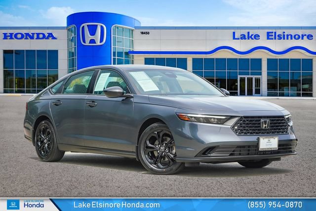 Certified 2025 Honda Accord SE image 1