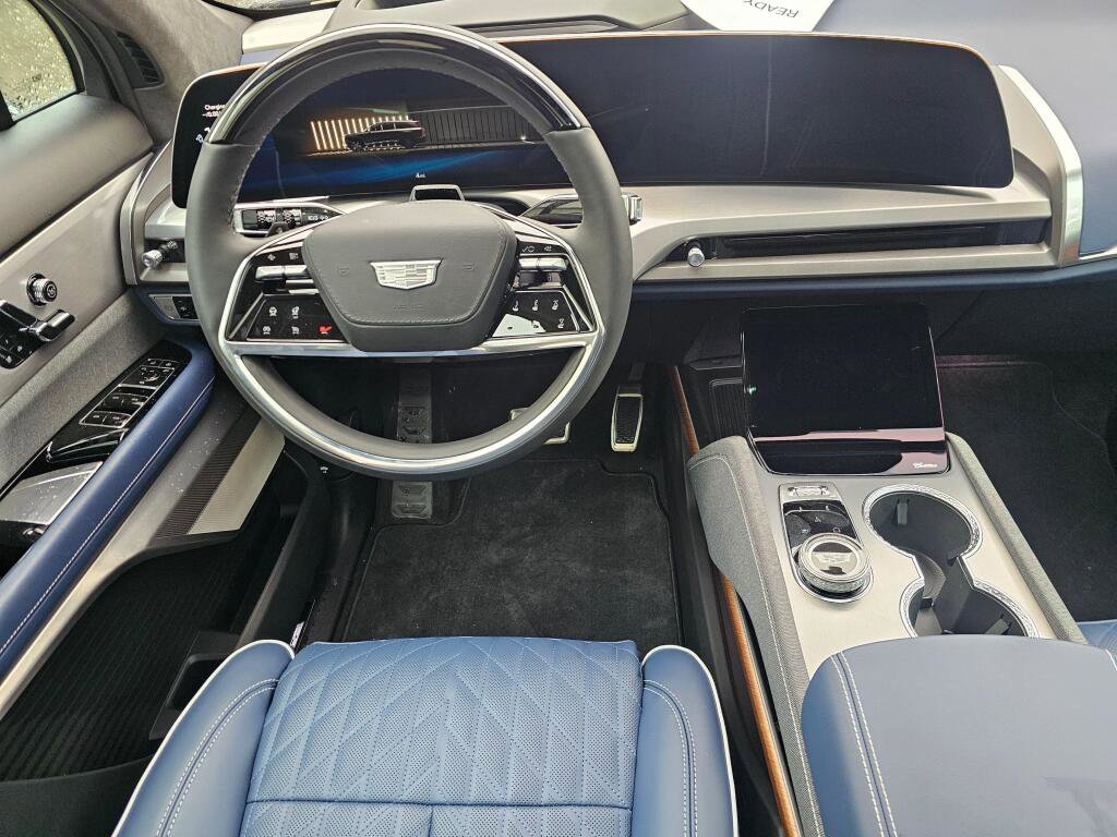New 2026 Cadillac Vistiq Premium Luxury AWD/4WD image 31