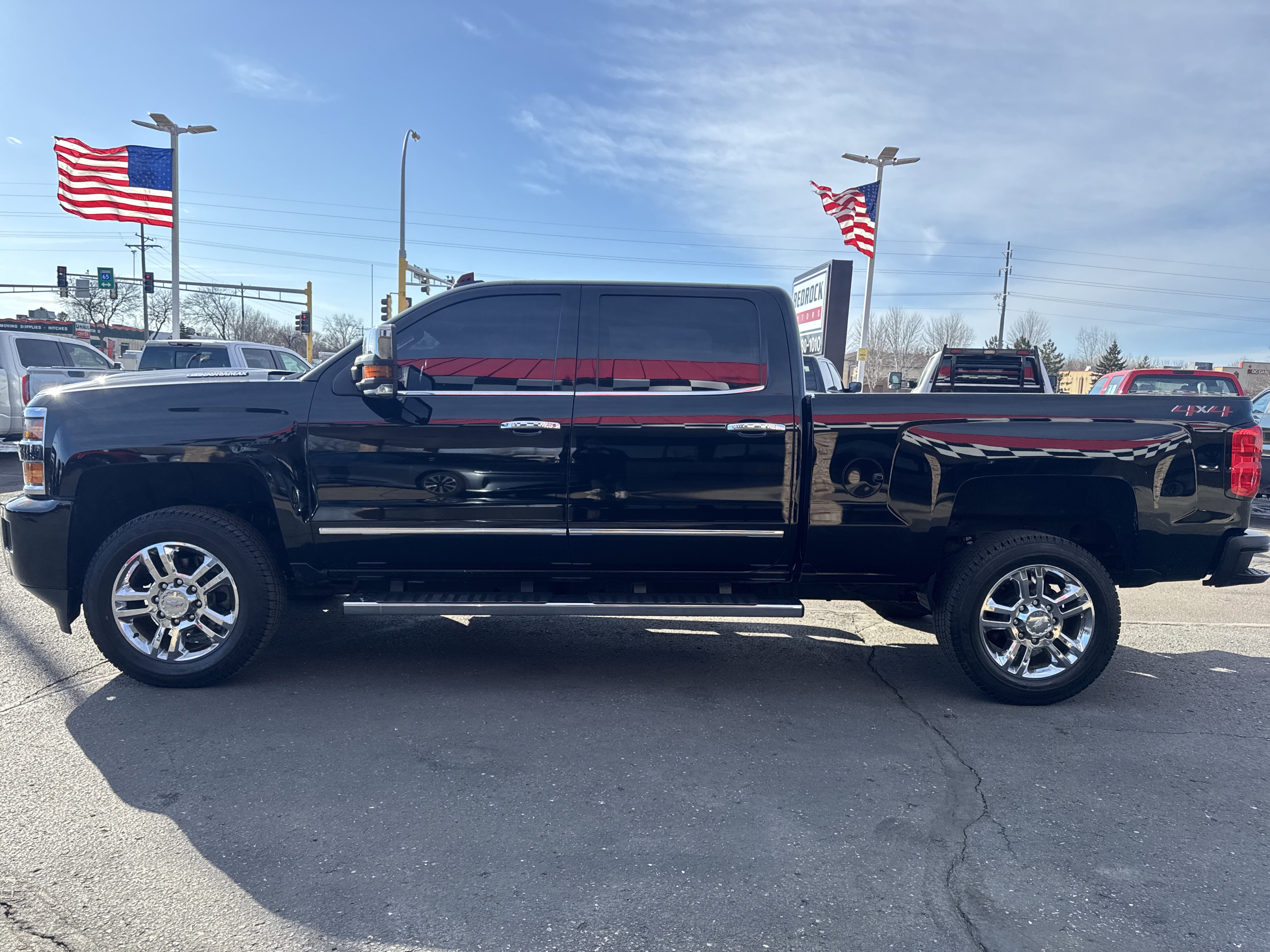 Used 2018 Chevrolet Silverado 2500 High Country w/ Duramax Plus Package image 4
