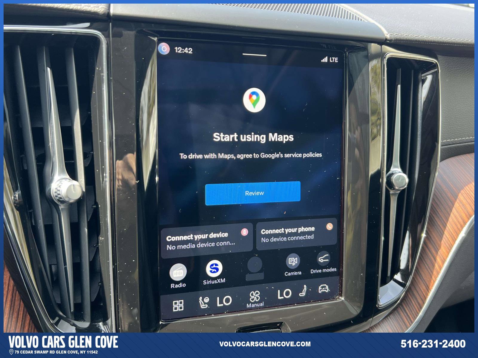 Used 2024 Volvo XC60 B5 Ultimate w/ Protection Package Premier image 27