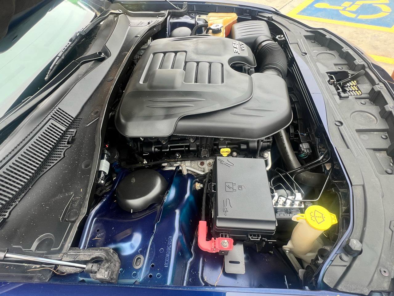 Used 2016 Chrysler 300 C AWD/4WD image 38