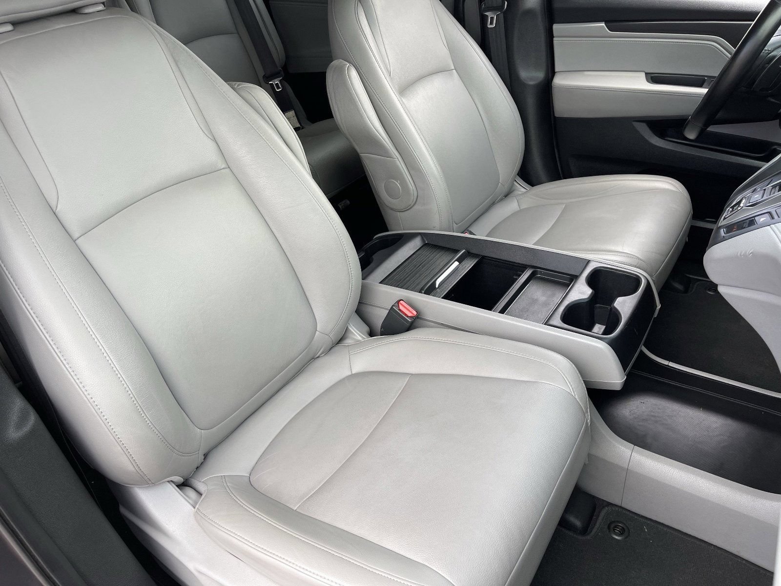 Used 2019 Honda Odyssey EX-L image 11