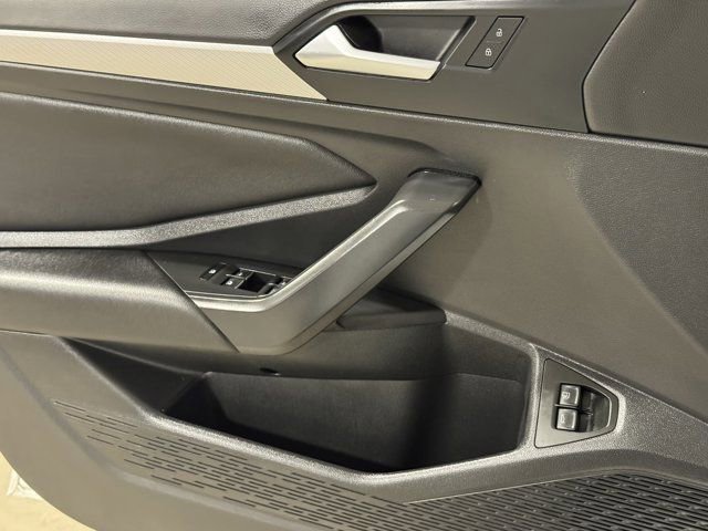 Used 2021 Volkswagen Jetta S image 16