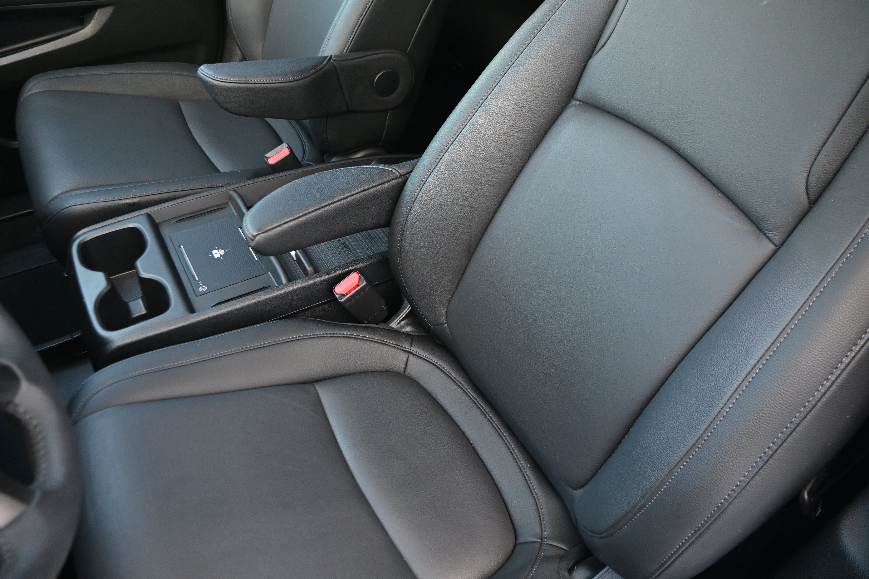 Used 2025 Honda Odyssey EX-L image 12