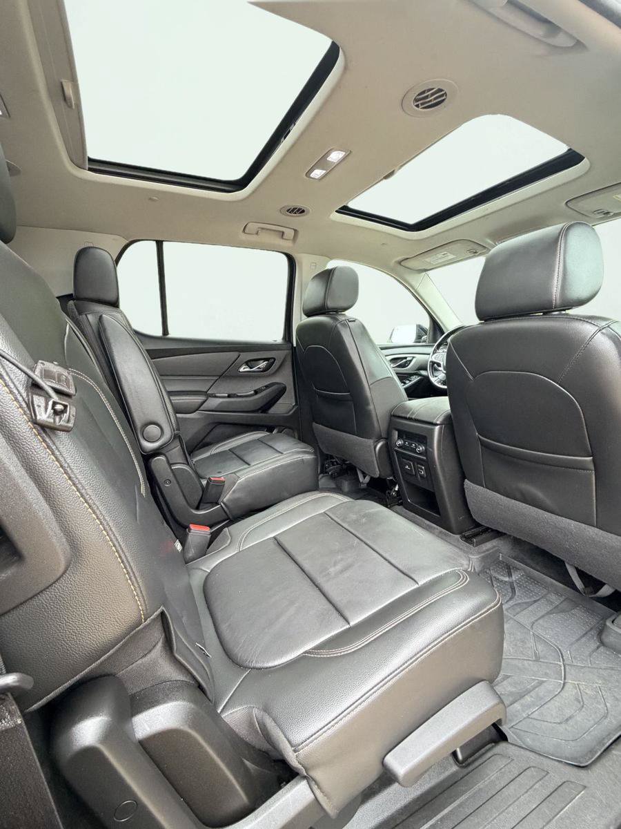 Used 2020 Chevrolet Traverse RS AWD/4WD image 16