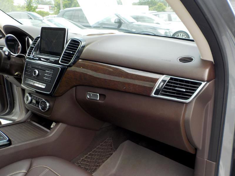 Used 2016 Mercedes-Benz GLE 350 4MATIC w/ Premium Package image 26