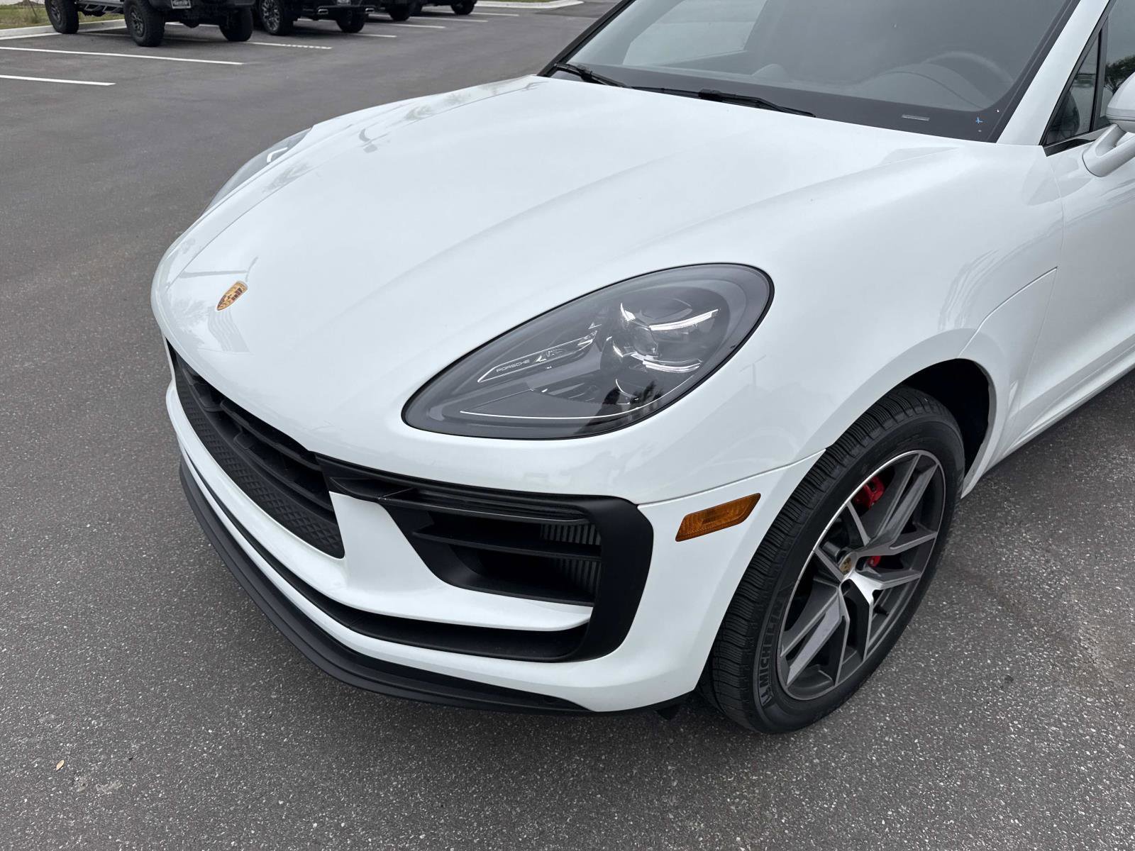 Used 2024 Porsche Macan S image 9