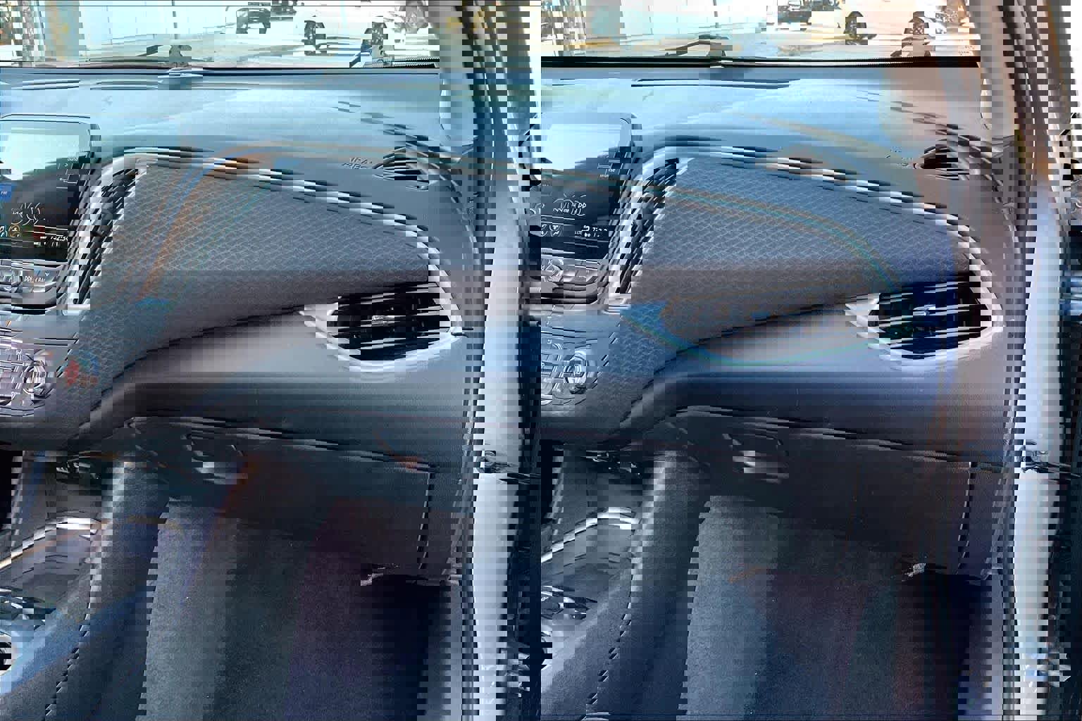 Used 2023 Chevrolet Malibu LT image 17