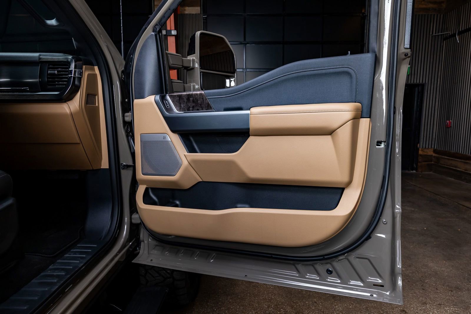 Used 2026 Ford F450 Lariat image 37