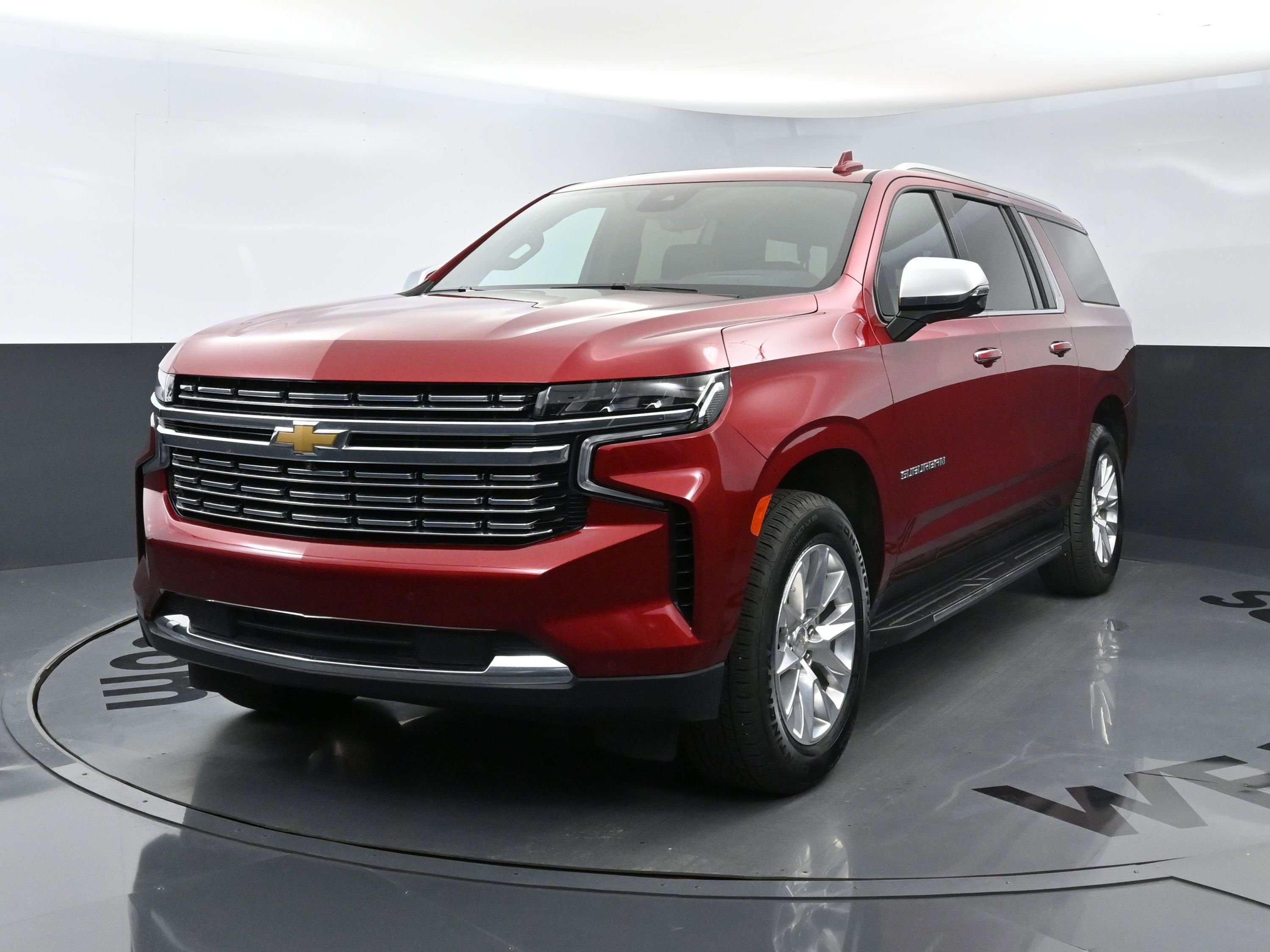 Certified 2024 Chevrolet Suburban Premier w/ Premium Package image 11
