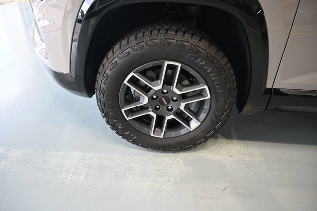 New 2026 GMC Terrain AT4 w/ Convenience Package III AWD/4WD image 29