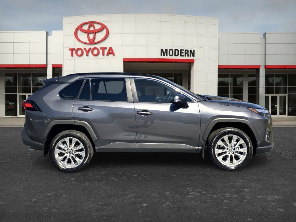 Certified 2025 Toyota RAV4 XLE Premium image 4