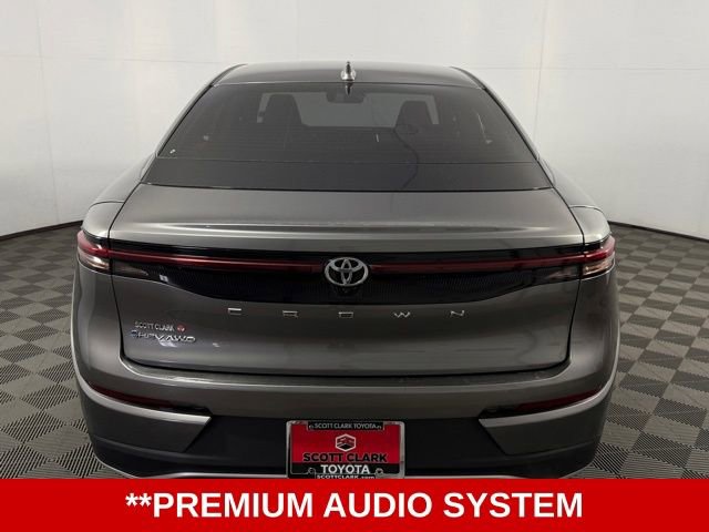 Used 2024 Toyota Crown XLE image 7