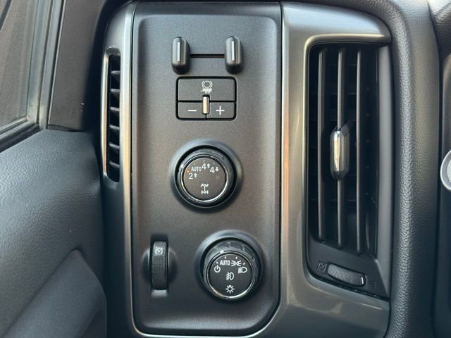 Used 2017 Chevrolet Silverado 1500 LT w/ All Star Edition image 25